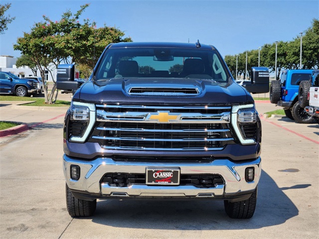 2024 Chevrolet Silverado 2500HD LTZ 2