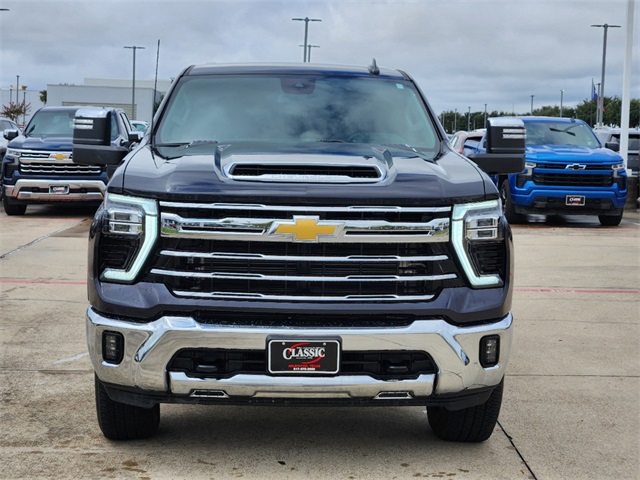 2024 Chevrolet Silverado 2500HD LTZ 2