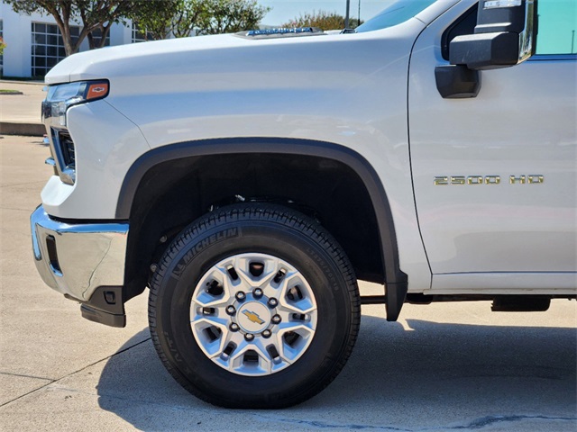 2024 Chevrolet Silverado 2500HD LTZ 8