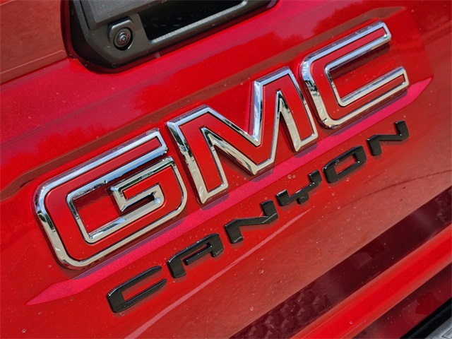 2024 GMC Canyon Elevation 7