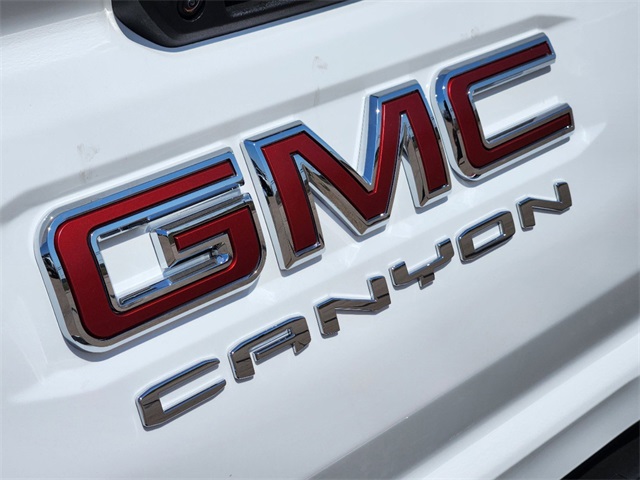 2024 GMC Canyon Elevation 8