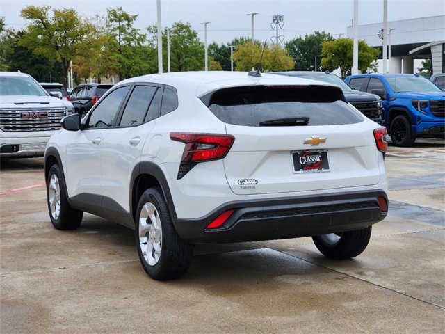 2024 Chevrolet Trax LS 5