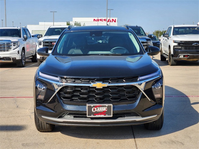 2024 Chevrolet Trax LT 2