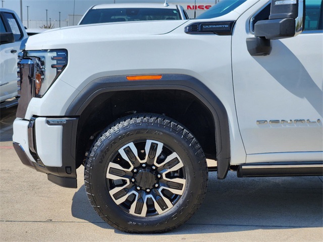 2024 GMC Sierra 2500HD Denali Ultimate 8