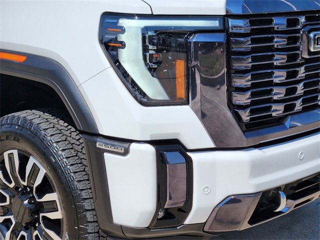 2024 GMC Sierra 2500HD Denali Ultimate 9