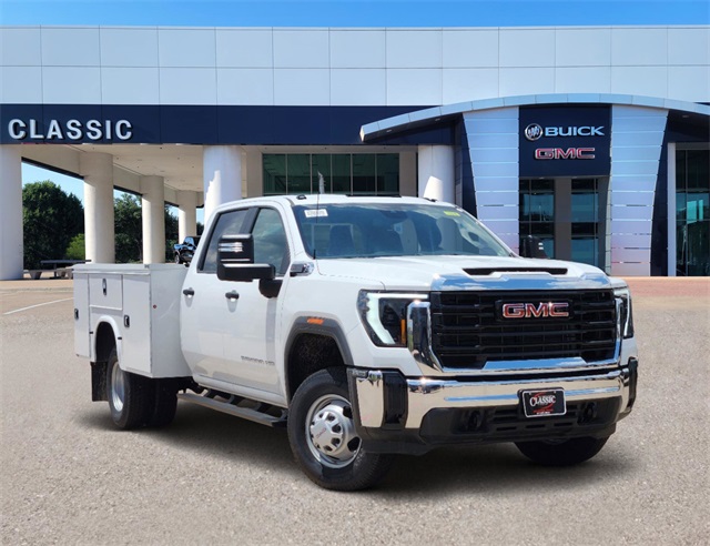 2024 GMC Sierra 3500HD Pro 1