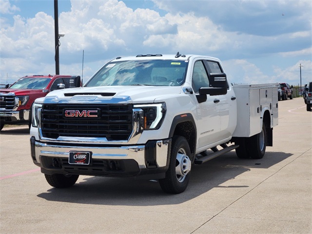 2024 GMC Sierra 3500HD Pro 2