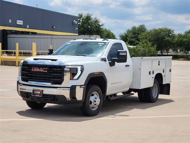 2024 GMC Sierra 3500HD Pro 2