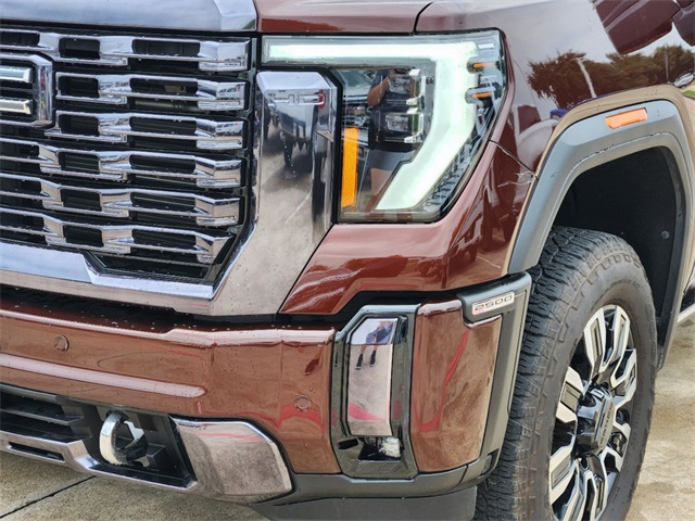 2024 GMC Sierra 2500HD Denali Ultimate 8