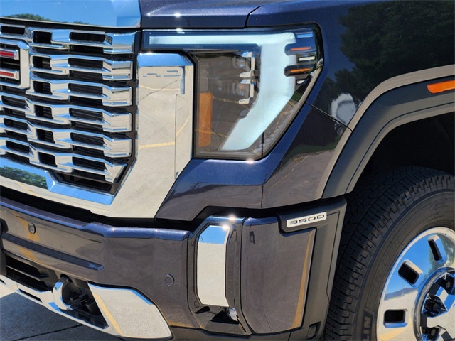 2024 GMC Sierra 3500HD Denali 5