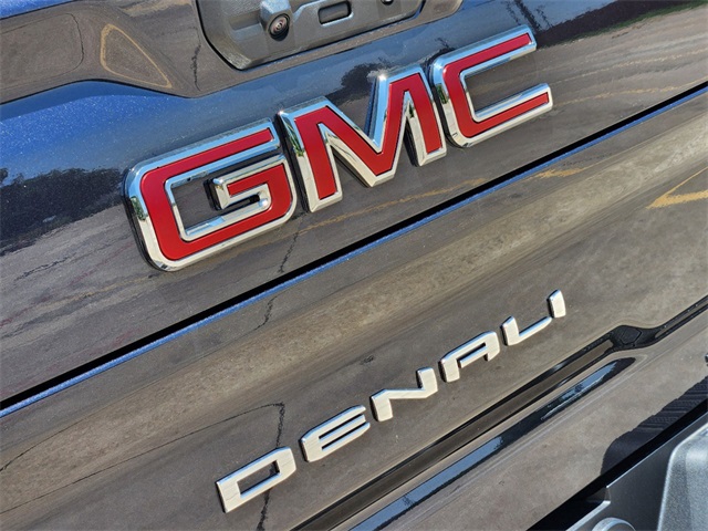 2024 GMC Sierra 3500HD Denali 8