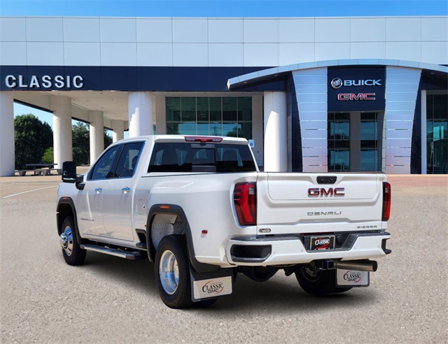 2024 GMC Sierra 3500HD Denali 4