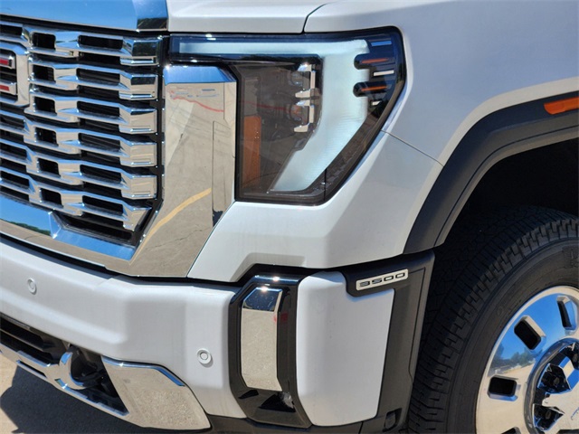 2024 GMC Sierra 3500HD Denali 5