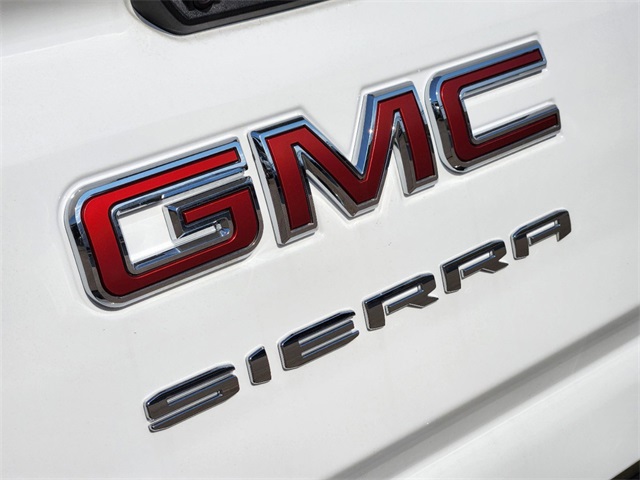 2024 GMC Sierra 2500HD Pro 8