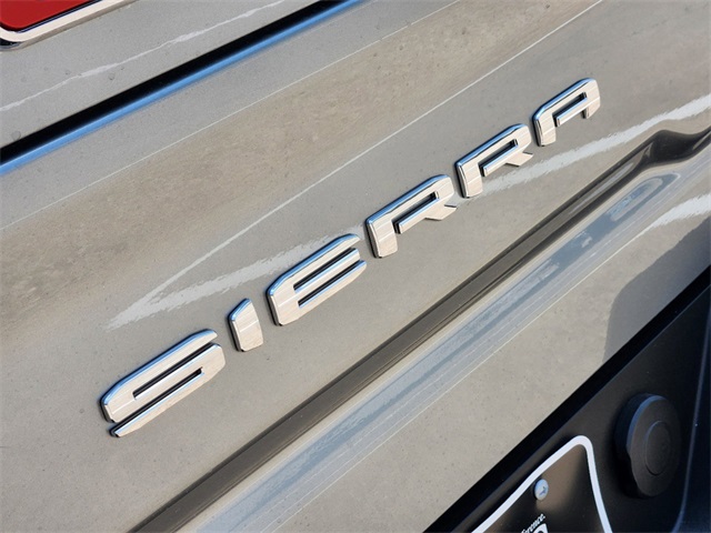 2024 GMC Sierra 2500HD SLT 8