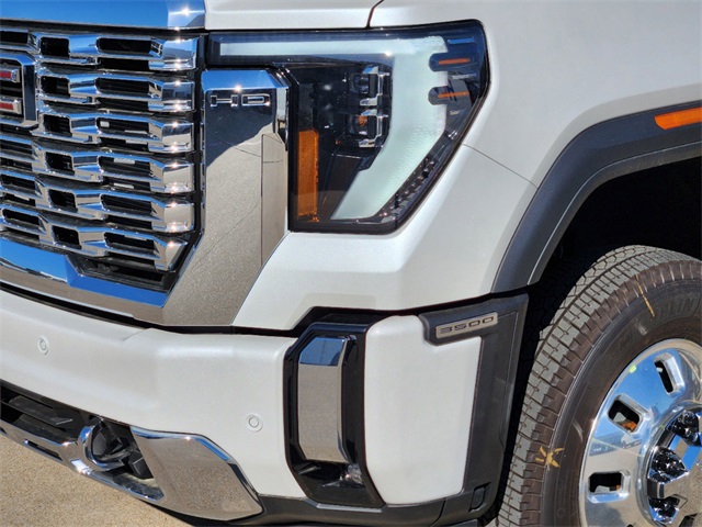 2024 GMC Sierra 3500HD Denali 5