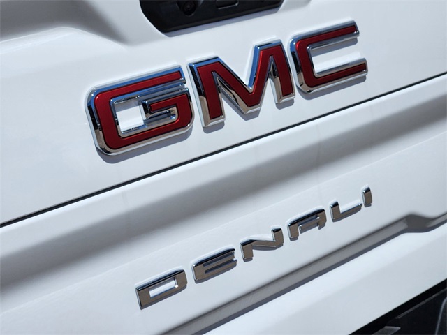 2024 GMC Sierra 3500HD Denali 8