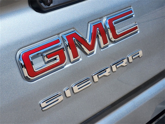 2024 GMC Sierra 2500HD Pro 8