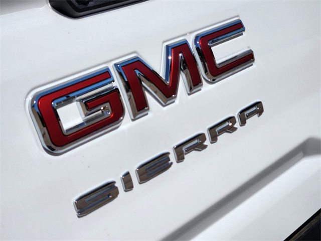 2024 GMC Sierra 2500HD Pro 8