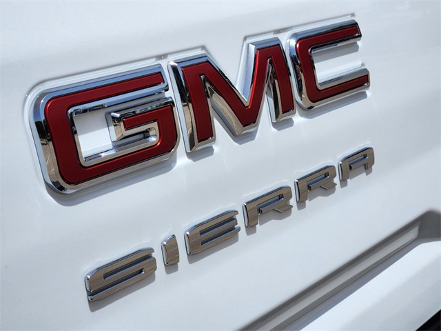 2024 GMC Sierra 2500HD Pro 8