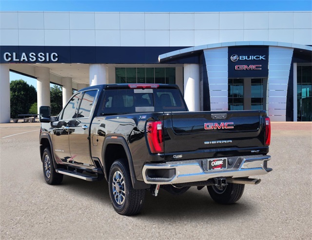 2024 GMC Sierra 2500HD SLT 3