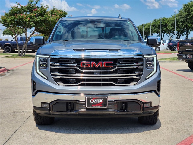 2024 GMC Sierra 1500 SLT 2