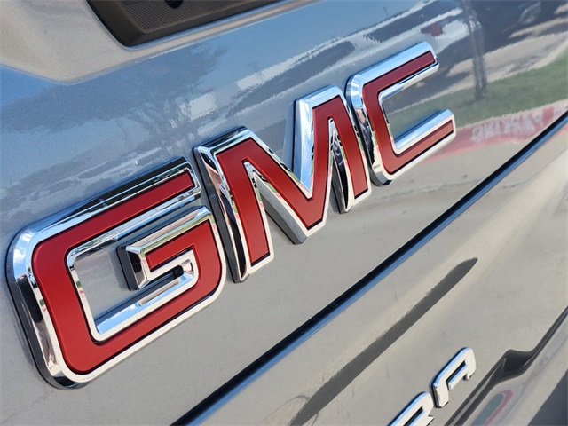 2024 GMC Sierra 1500 SLT 12