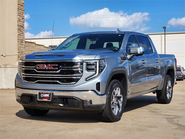 2024 GMC Sierra 1500 SLT 2