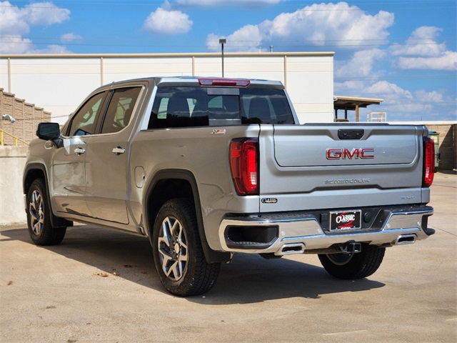 2024 GMC Sierra 1500 SLT 3