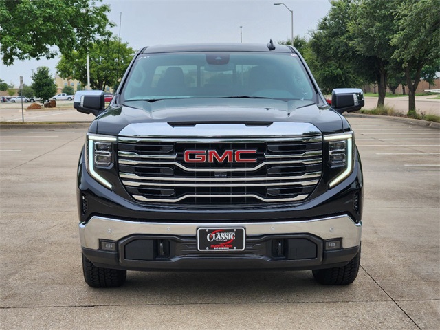 2024 GMC Sierra 1500 SLT 2