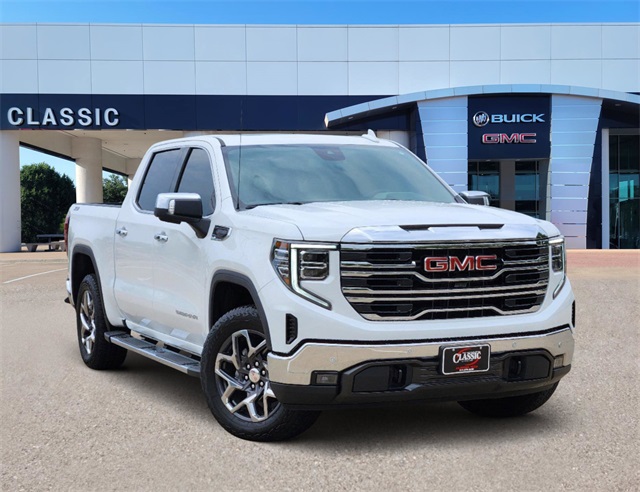 2024 GMC Sierra 1500 SLT 1