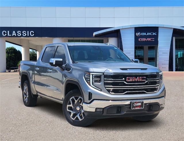 2024 GMC Sierra 1500 SLT 1