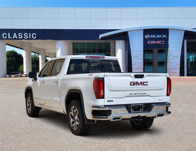 2024 GMC Sierra 1500 SLT 3