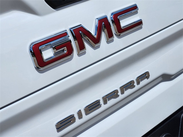 2024 GMC Sierra 1500 SLT 8