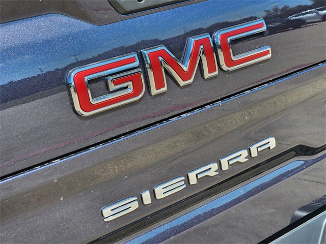 2024 GMC Sierra 1500 SLT 8