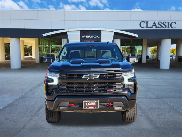 2024 Chevrolet Silverado 1500 LT Trail Boss 2