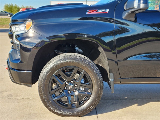 2024 Chevrolet Silverado 1500 LT Trail Boss 8