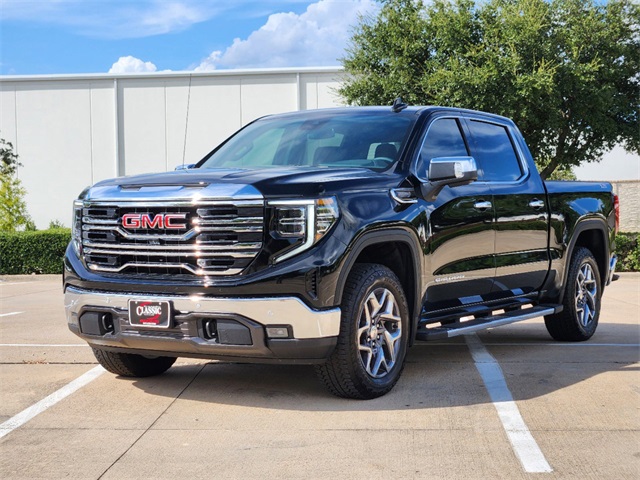 2024 GMC Sierra 1500 SLT 2