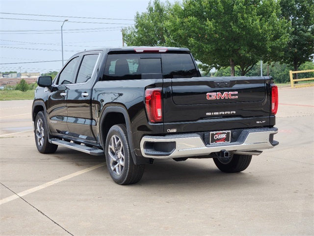 2024 GMC Sierra 1500 SLT 3