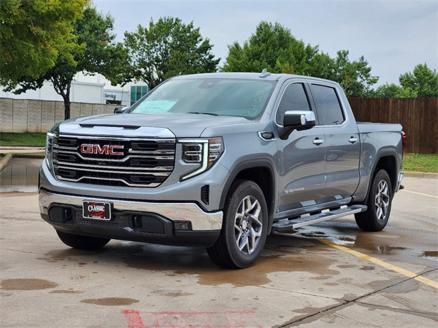 2024 GMC Sierra 1500 SLT 2