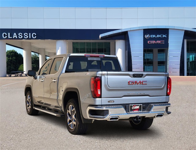 2024 GMC Sierra 1500 SLT 3