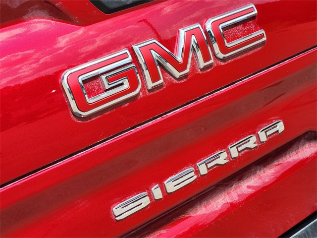 2024 GMC Sierra 1500 SLT 8