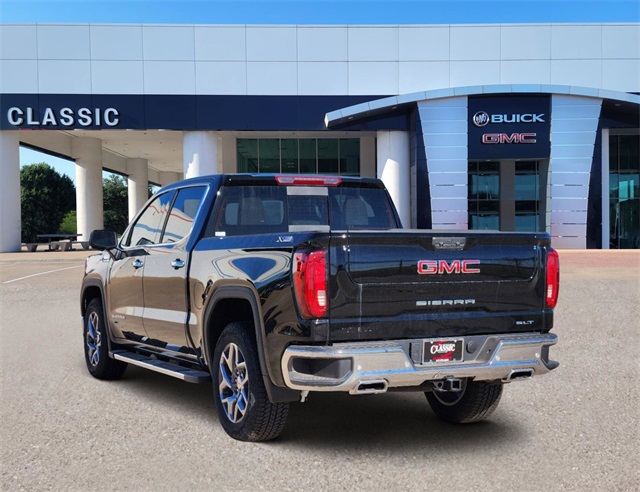 2024 GMC Sierra 1500 SLT 3