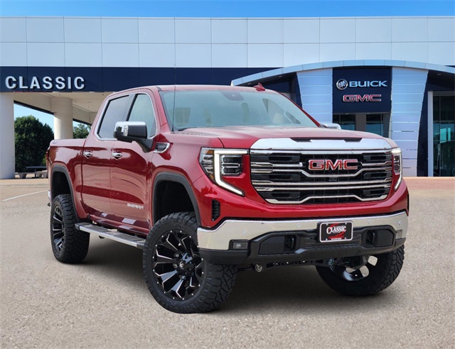 2024 GMC Sierra 1500 SLT 1