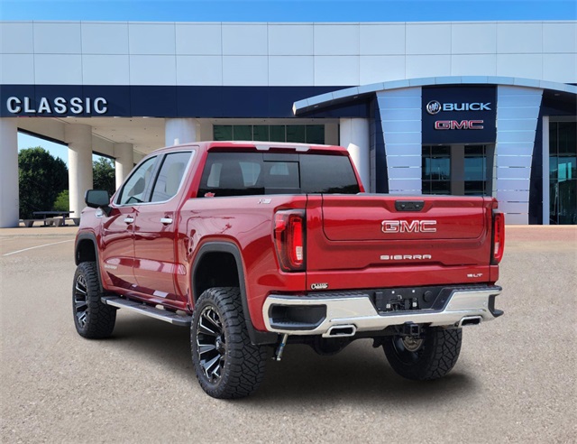 2024 GMC Sierra 1500 SLT 3