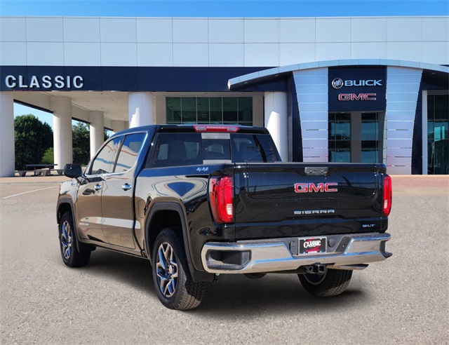 2024 GMC Sierra 1500 SLT 3