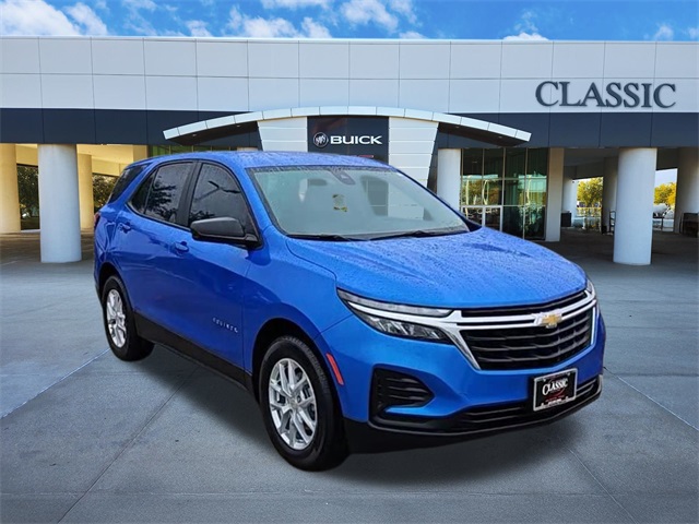 2024 Chevrolet Equinox LS 2