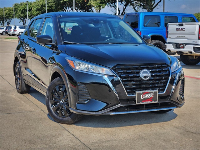 2024 Nissan Kicks S 1