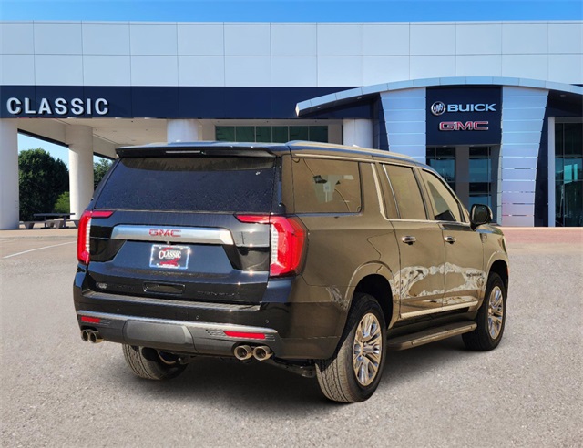 2024 GMC Yukon XL Denali 4