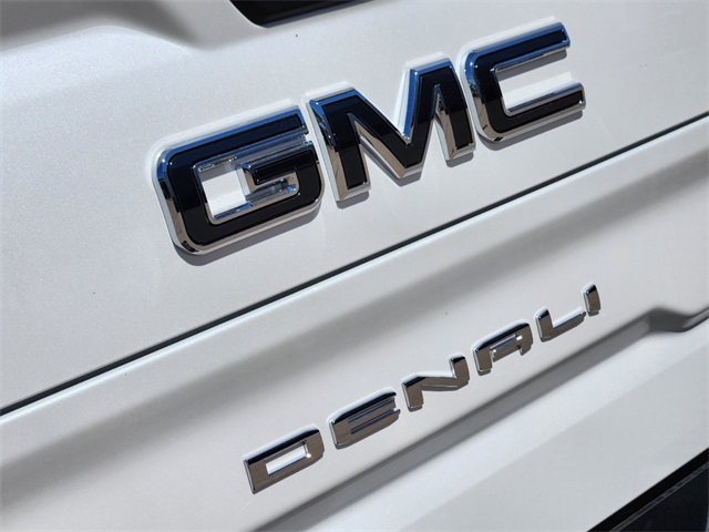 2024 GMC Sierra 1500 Denali Ultimate 8